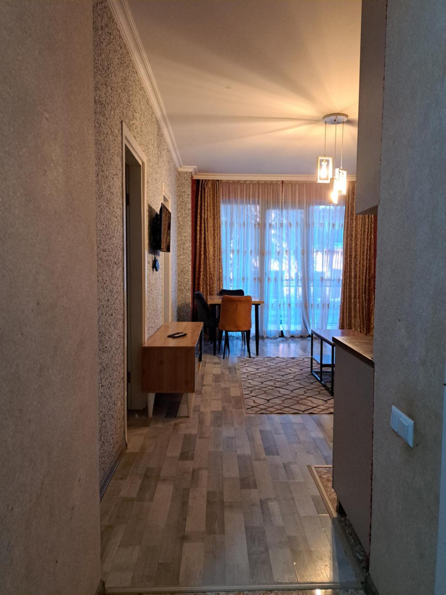 Karvi Hostel & Suites Batumi Ngoại thất bức ảnh