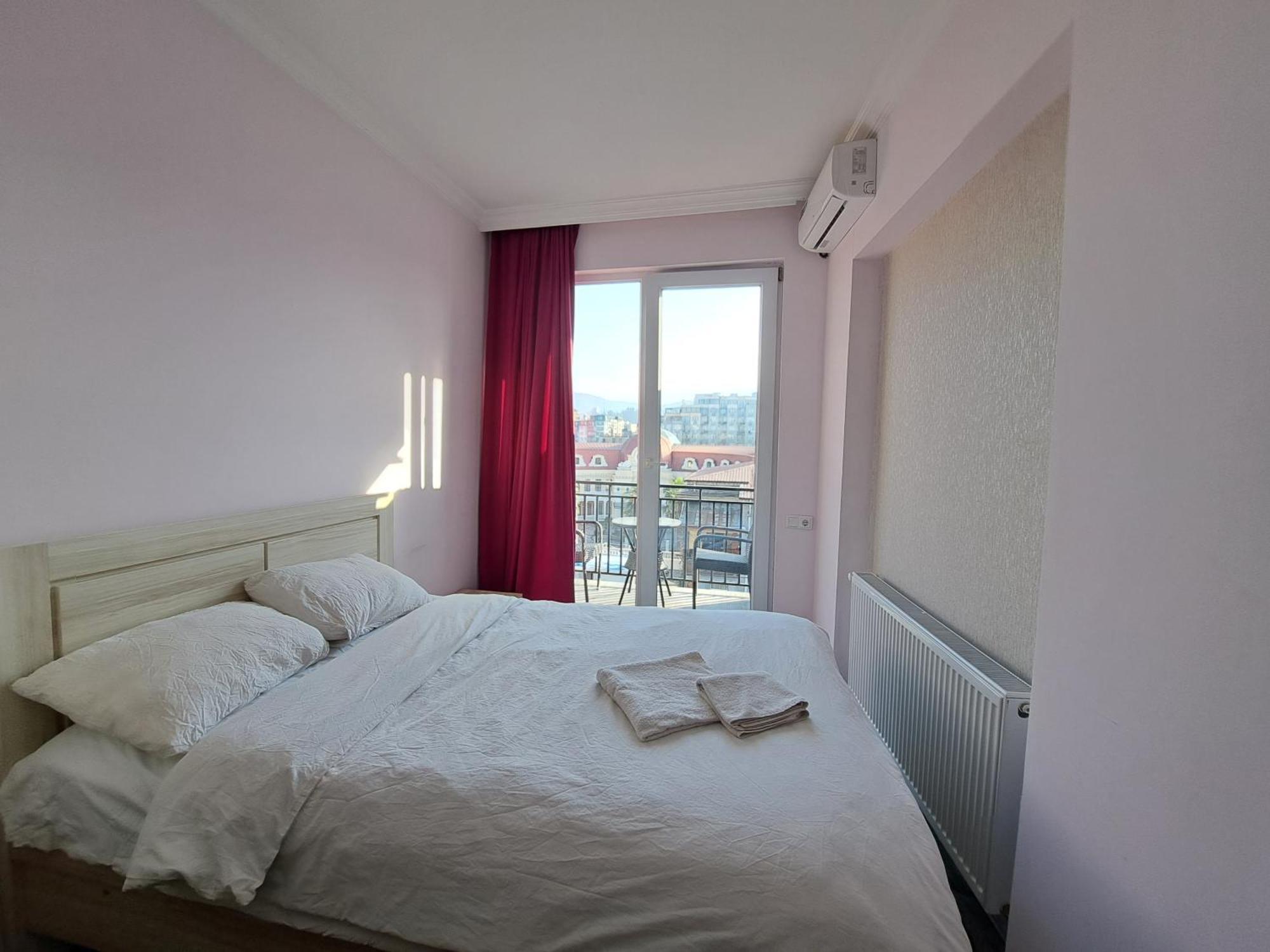 Karvi Hostel & Suites Batumi Ngoại thất bức ảnh