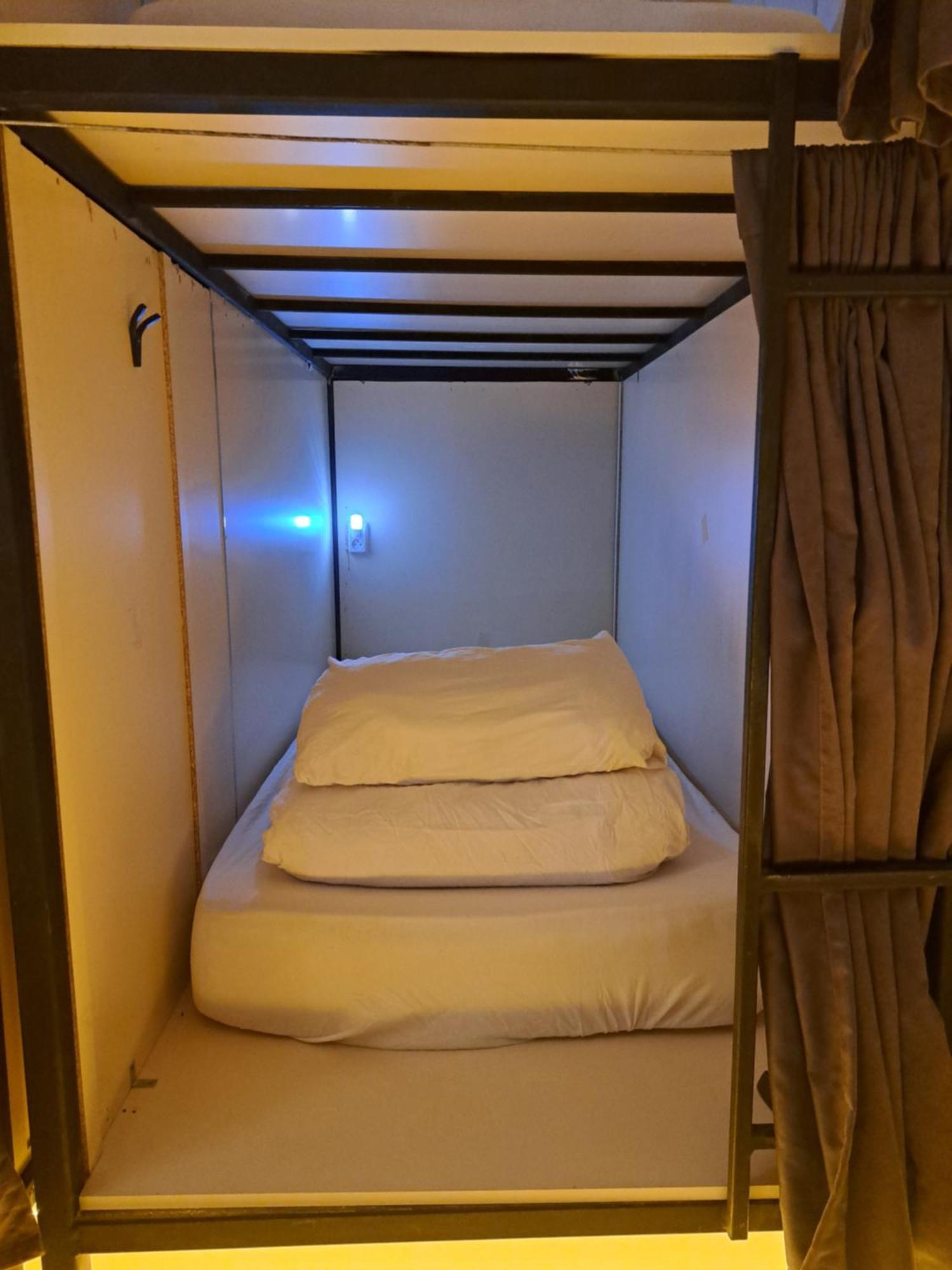 Karvi Hostel & Suites Batumi Ngoại thất bức ảnh