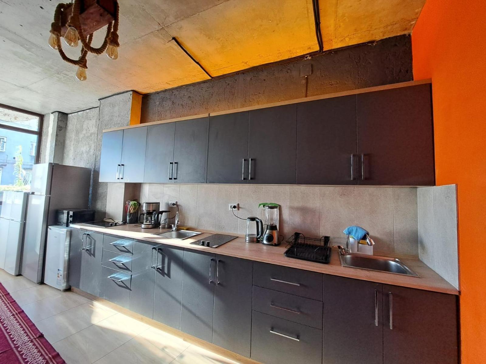 Karvi Hostel & Suites Batumi Ngoại thất bức ảnh