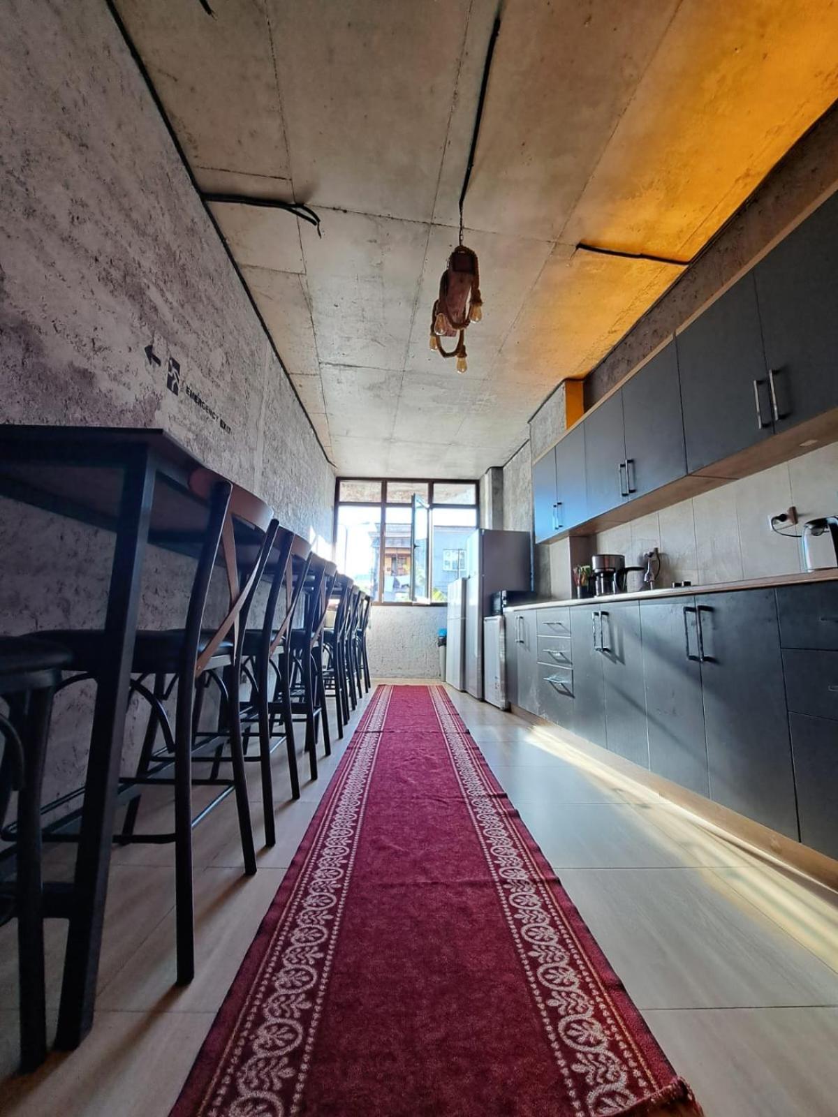 Karvi Hostel & Suites Batumi Ngoại thất bức ảnh